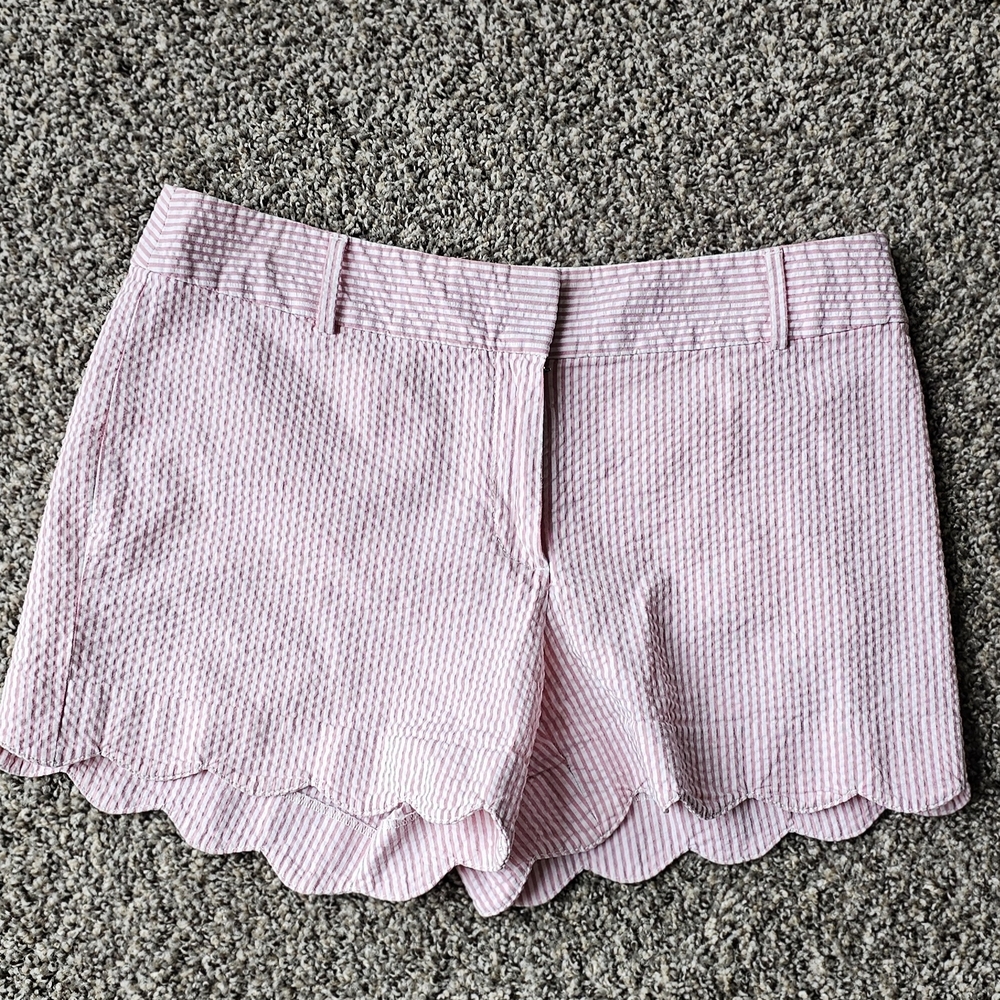 LOFT Light Pink Scalloped Seersucker Shorts